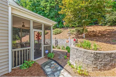 189 Cabot Drive, Winston-Salem, NC 27103 - Photo 20