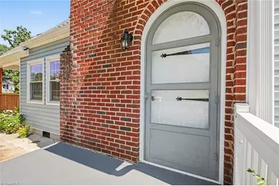 933 E King Street, King, NC 27021 - Photo 8