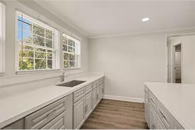 933 E King Street, King, NC 27021 - Photo 14