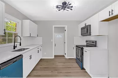 523 Osborne Road, Winston-Salem, NC 27103 - Photo 8