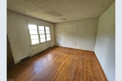 1234 S Third Street, Mebane, NC 27302 - Photo 2