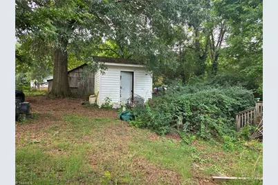 810 Sherrilwood Drive, Greensboro, NC 27406 - Photo 18