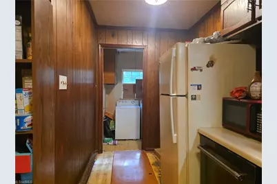 810 Sherrilwood Drive, Greensboro, NC 27406 - Photo 6