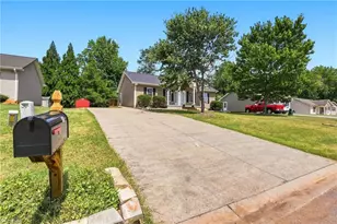 109 McCleskey Dr, Yadkinville, NC 27055 - Photo 44