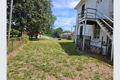223 Lawsonville Avenue, Reidsville, NC 27320 - Photo 14