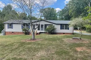 1041 Brooks Rd, Reidsville, NC 27320 - Photo 2