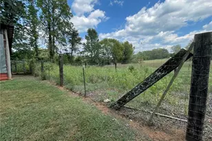 1041 Brooks Rd, Reidsville, NC 27320 - Photo 46