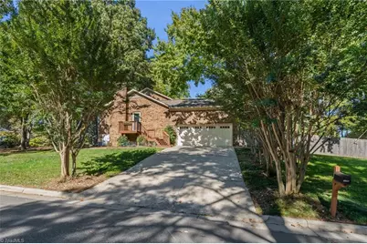 4400 Oak Hollow Drive, High Point, NC 27265 - Photo 42