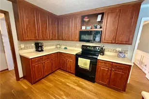 4400 Oak Hollow Dr, High Point, NC 27265 - Photo 16
