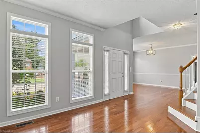4106 Clovelly Drive, Greensboro, NC 27406 - Photo 6