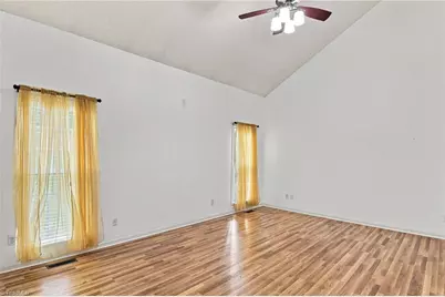 4106 Clovelly Drive, Greensboro, NC 27406 - Photo 18