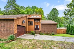 2016 Ledford Rd, Greensboro, NC 27406 - Photo 2