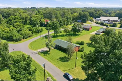 1700 Parham Drive, Graham, NC 27253 - Photo 10