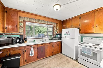1700 Parham Drive, Graham, NC 27253 - Photo 20