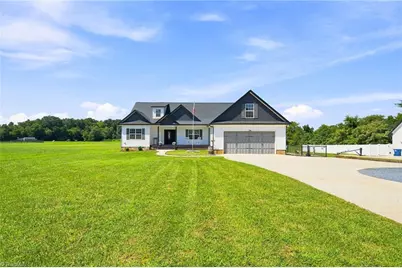 6135 Nc Highway 62, Burlington, NC 27215 - Photo 2