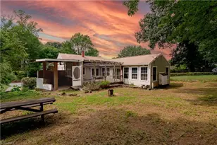 1511 Sharon Rd, Winston-Salem, NC 27103 - Photo 2