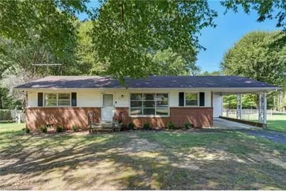 801 Grand Oaks Drive, Eden, NC 27288 - Photo 4