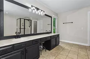 4301 Windlestraw Ln, Greensboro, NC 27410 - Photo 18