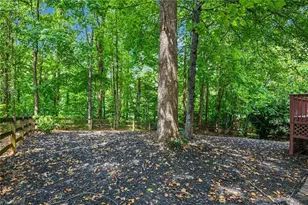 4301 Windlestraw Ln, Greensboro, NC 27410 - Photo 36