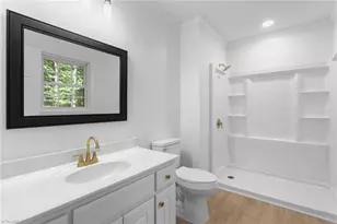 4420 Fairland Ct, Burlington, NC 27215 - Photo 14