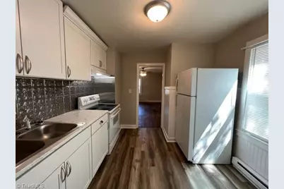 1006 W Bessemer Avenue, Greensboro, NC 27408 - Photo 4