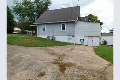 1054 N Bridge Street, Elkin, NC 28621 - Photo 2