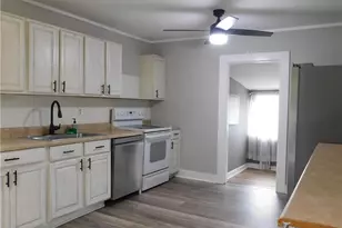 1054 N Bridge St, Elkin, NC 28621 - Photo 12