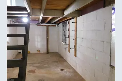 1054 N Bridge Street, Elkin, NC 28621 - Photo 22