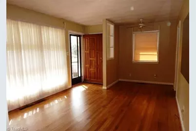 915 Stephens Street, Greensboro, NC 27406 - Photo 2
