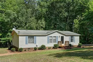 1082 Raccoon Ct, Reidsville, NC 27320 - Photo 2