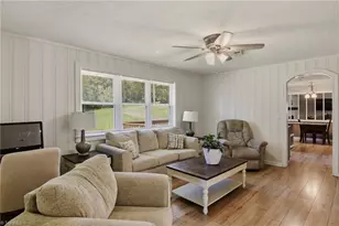 3438 E Pine St, Mount Airy, NC 27030 - Photo 4