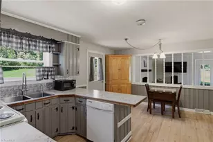 3438 E Pine St, Mount Airy, NC 27030 - Photo 12