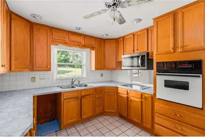 5752 Nylon Drive, Winston-Salem, NC 27105 - Photo 6