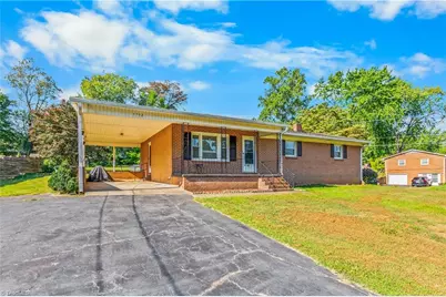 5752 Nylon Drive, Winston-Salem, NC 27105 - Photo 2