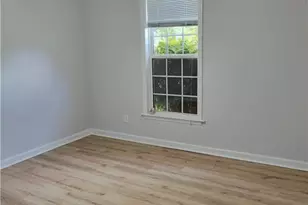 2025 Ardmore Village Ln, Winston-Salem, NC 27127 - Photo 10