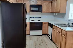2025 Ardmore Village Ln, Winston-Salem, NC 27127 - Photo 2