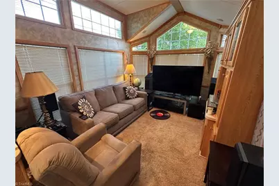 152 Cardinal Drive, New London, NC 28127 - Photo 4