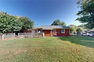 1804 Ramsey Rd, Kernersville, NC 27284 - Photo 30