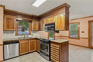 1014 Greenhurst Rd, Winston-Salem, NC 27104 - Photo 12