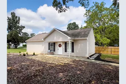 865 Ridgeview Avenue, Winston-Salem, NC 27127 - Photo 1