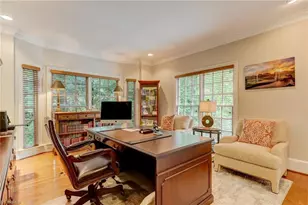 1912 Pembroke Rd, Greensboro, NC 27408 - Photo 6