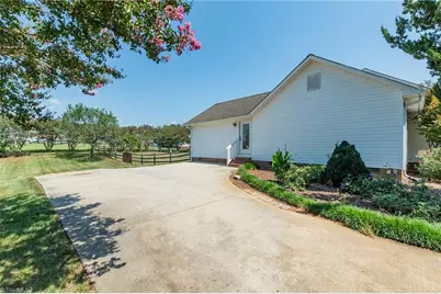 660 Hugh Miller Road, Lexington, NC 27292 - Photo 4