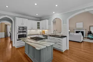 1901 Rosevilla Ln, Greensboro, NC 27455 - Photo 10