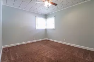 227 Albany St, Burlington, NC 27215 - Photo 22