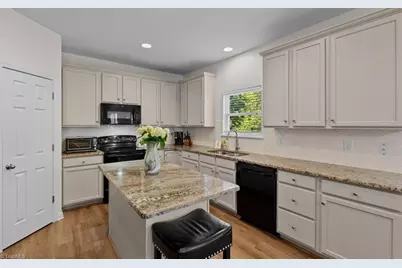 5637 David Christian Place, Greensboro, NC 27410 - Photo 14