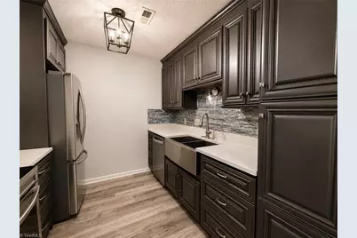 5519 Hornaday Road #H, Greensboro, NC 27409 - Photo 8