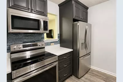 5519 Hornaday Road #H, Greensboro, NC 27409 - Photo 10