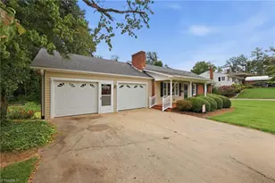 317 Hillcrest Dr, Elkin, NC 28621 - Photo 38