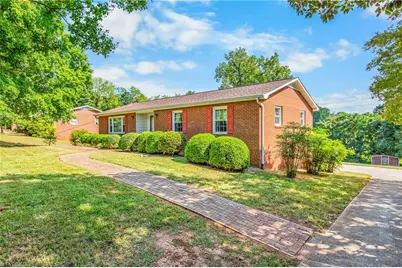 2140 Sallies Lane, Winston-Salem, NC 27106 - Photo 2