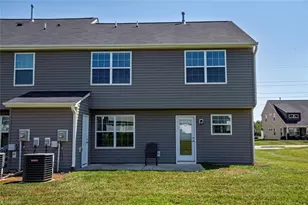 7649 Oliver Park Dr, Whitsett, NC 27377 - Photo 40